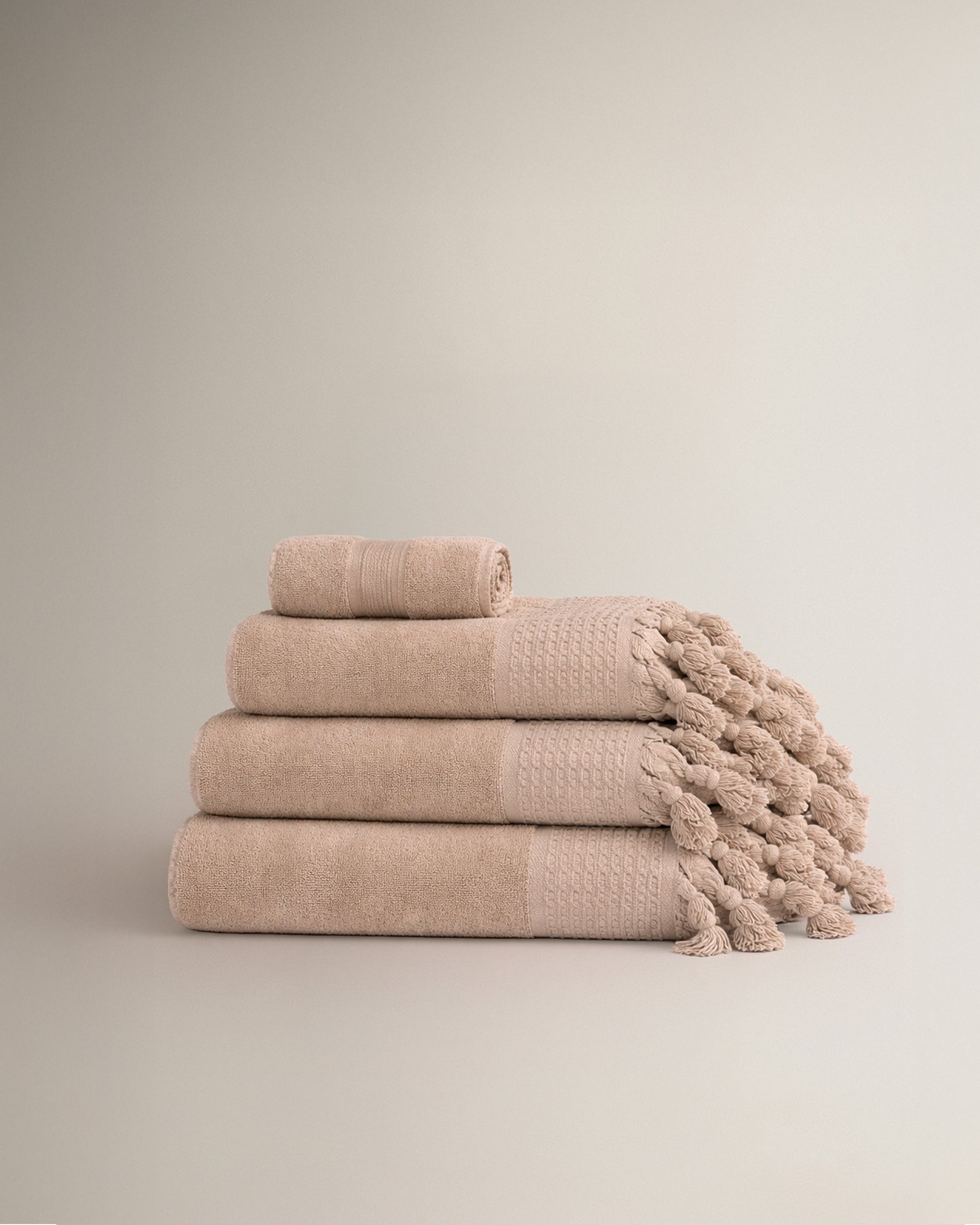 Plain Fringe Towel 550g Taupe