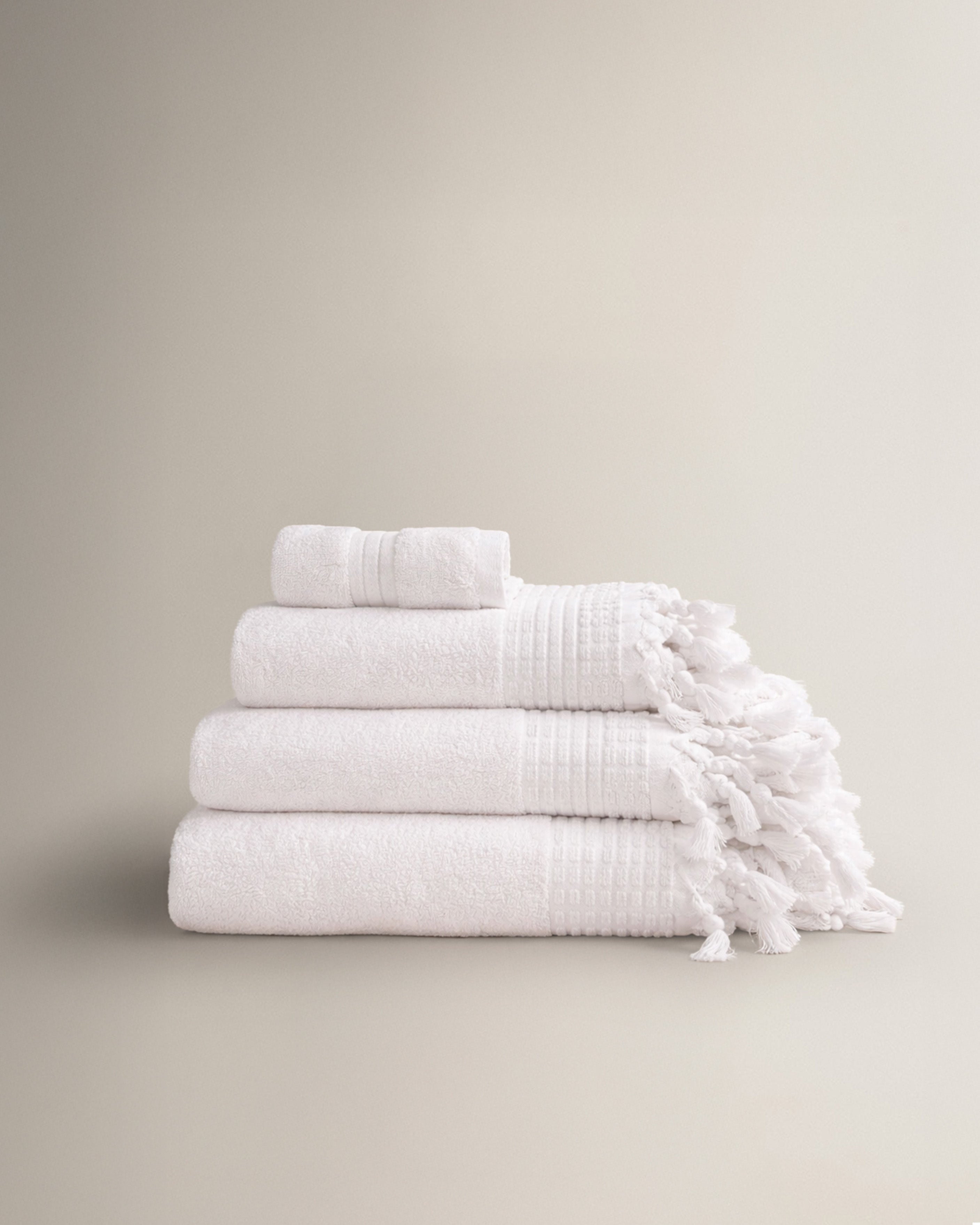 Toalla Flecos Lisa 550g Blanco