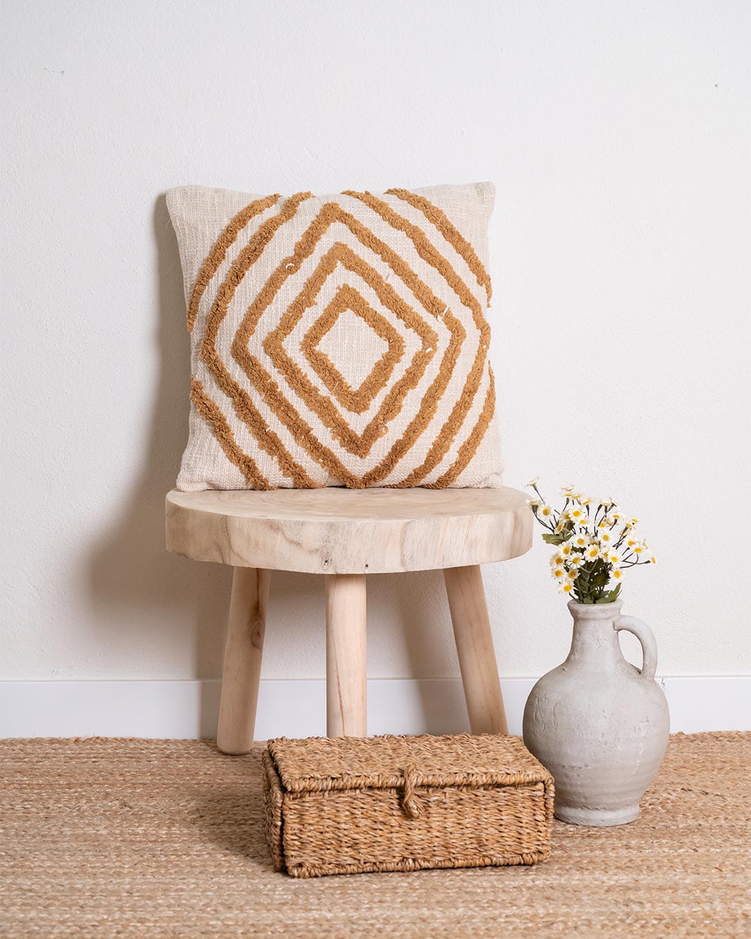 Coussin en coton mat ocre