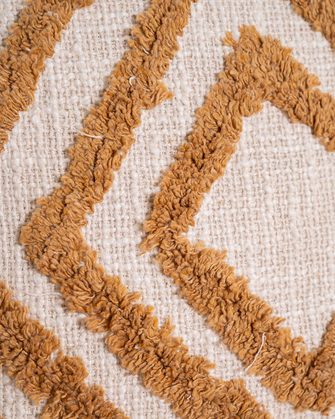 Coussin en coton mat ocre