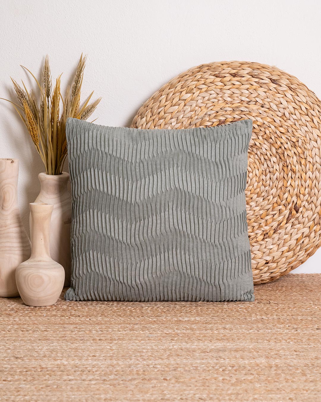 Nouveau coussin Trace en daim vert sec
