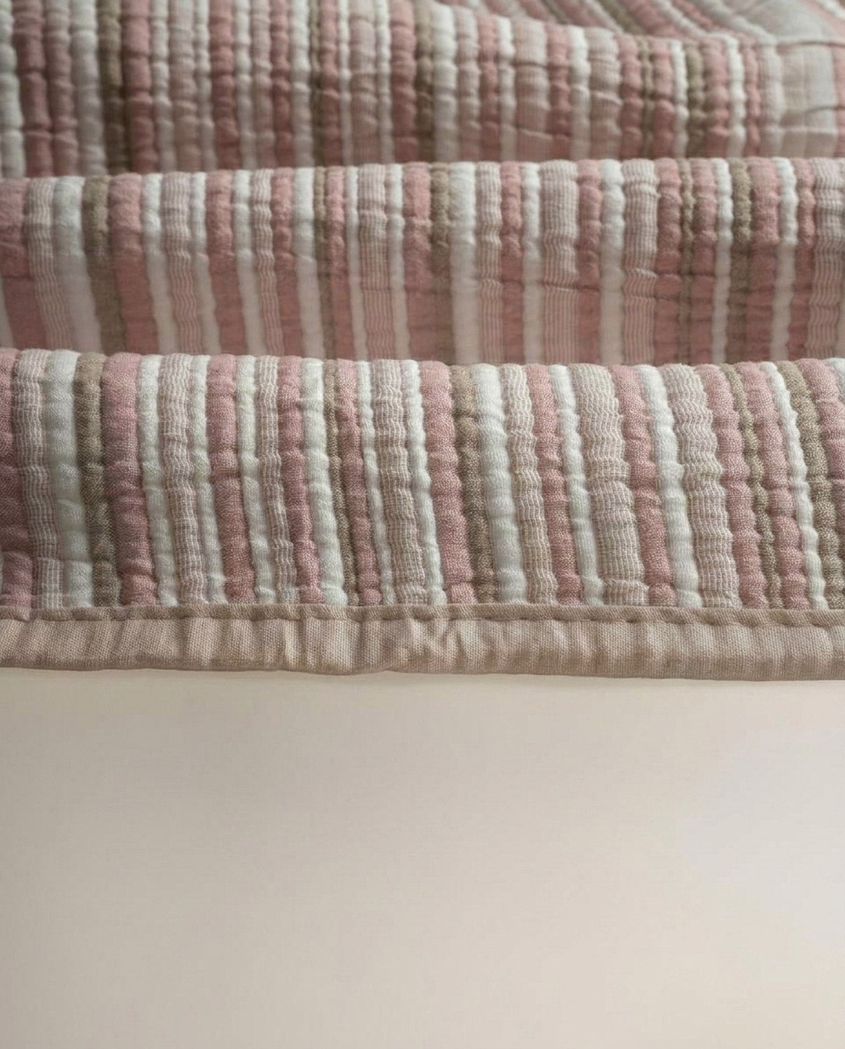 Colcha doble tela jacquard raya olivia rosa keike-topo