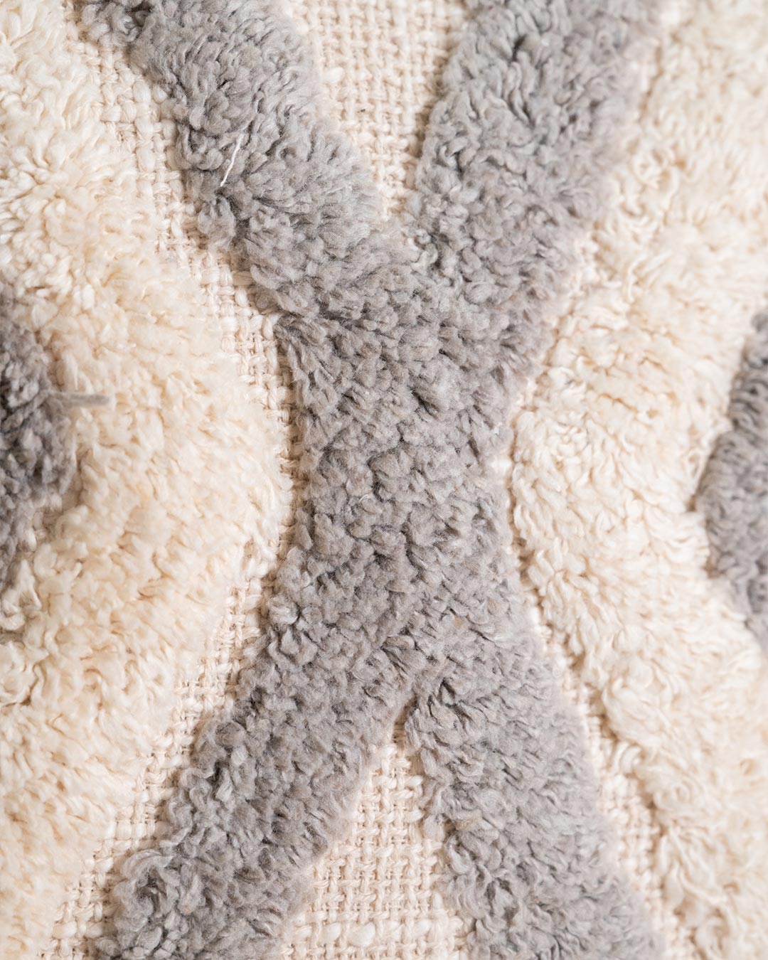 Coussin Valirio en coton gris clair