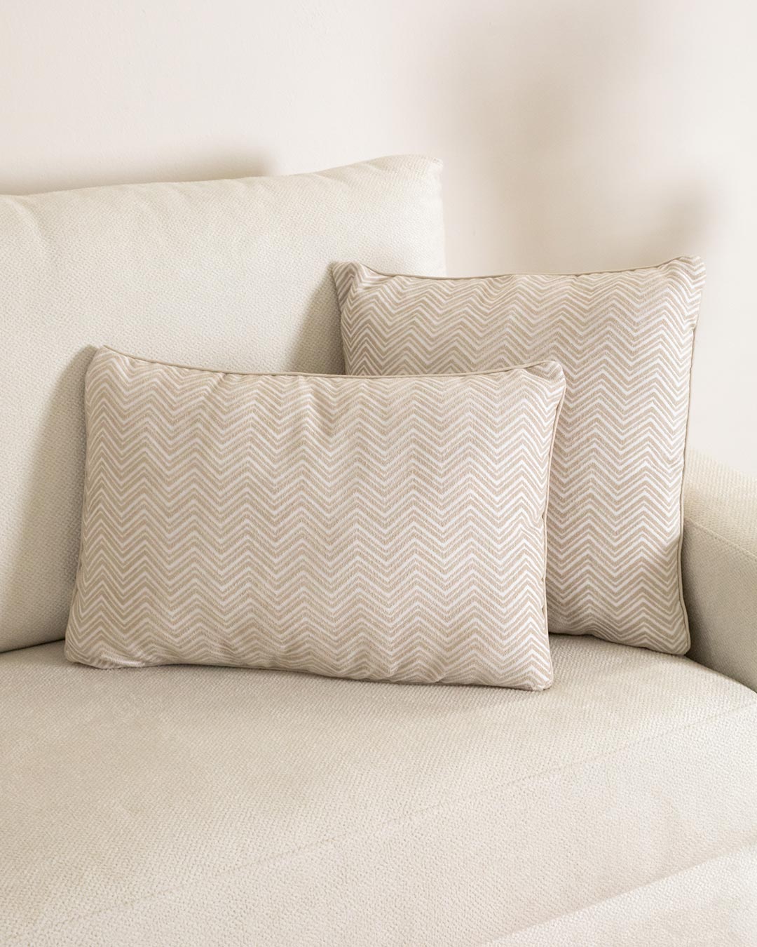 Cojín Jacquard Chenilla Yuya Topo