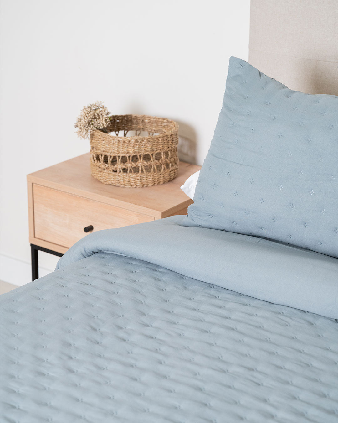 Funda Nórdica Acolchada Perforada Azul Keike