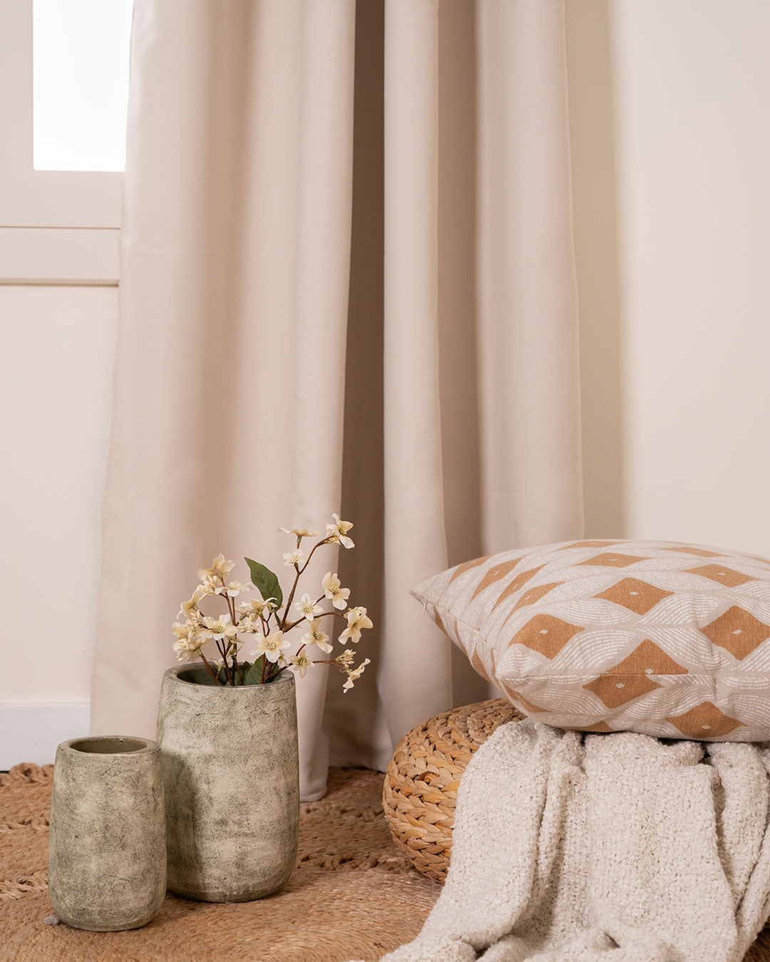 Cortina Ollao Blackout Ayna Crema