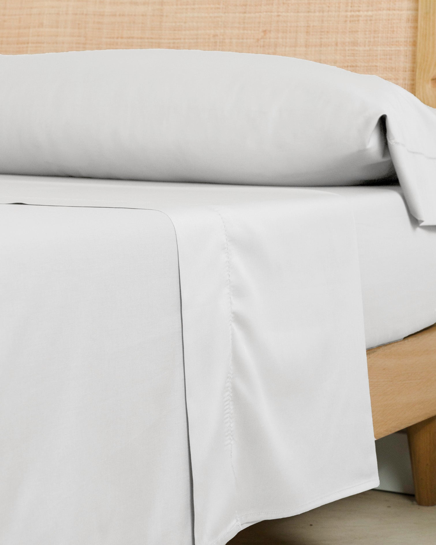 Juego de Sábanas Satén con Vainica Lisas Blanco