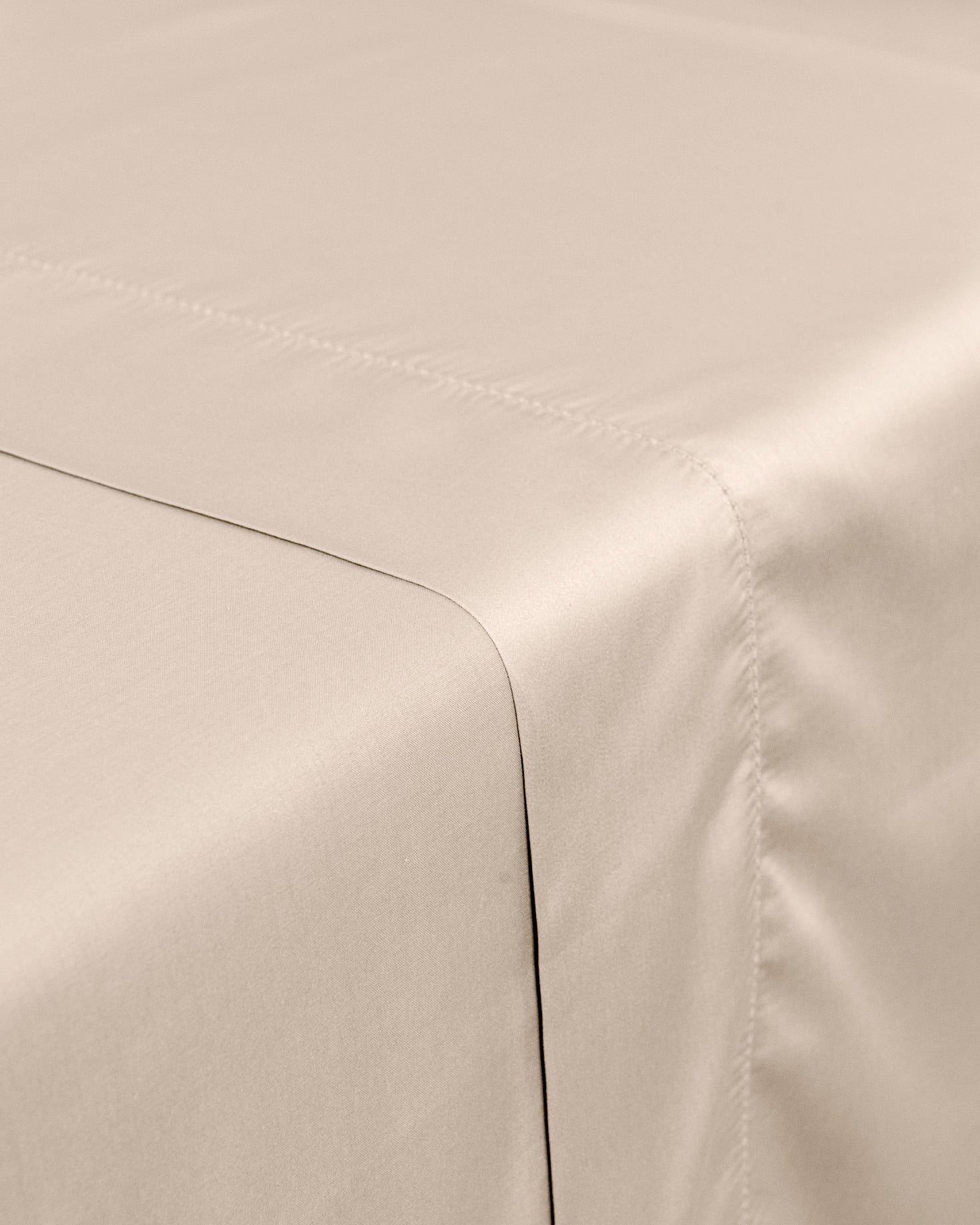 Juego de Sábanas Satén con Vainica Lisas Natural