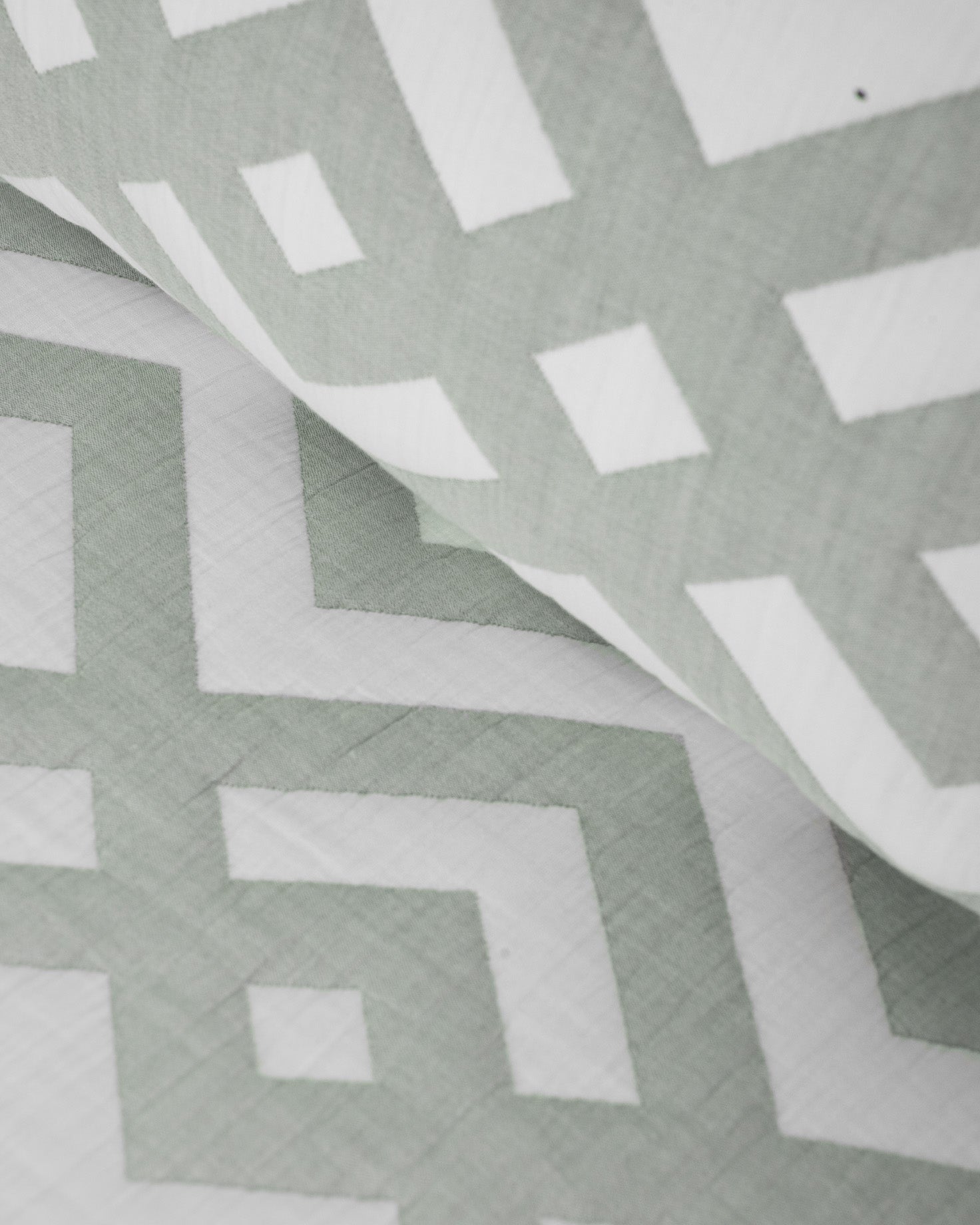 Colcha Doble Tela Algodón Jacquard  Nela Verde Seco