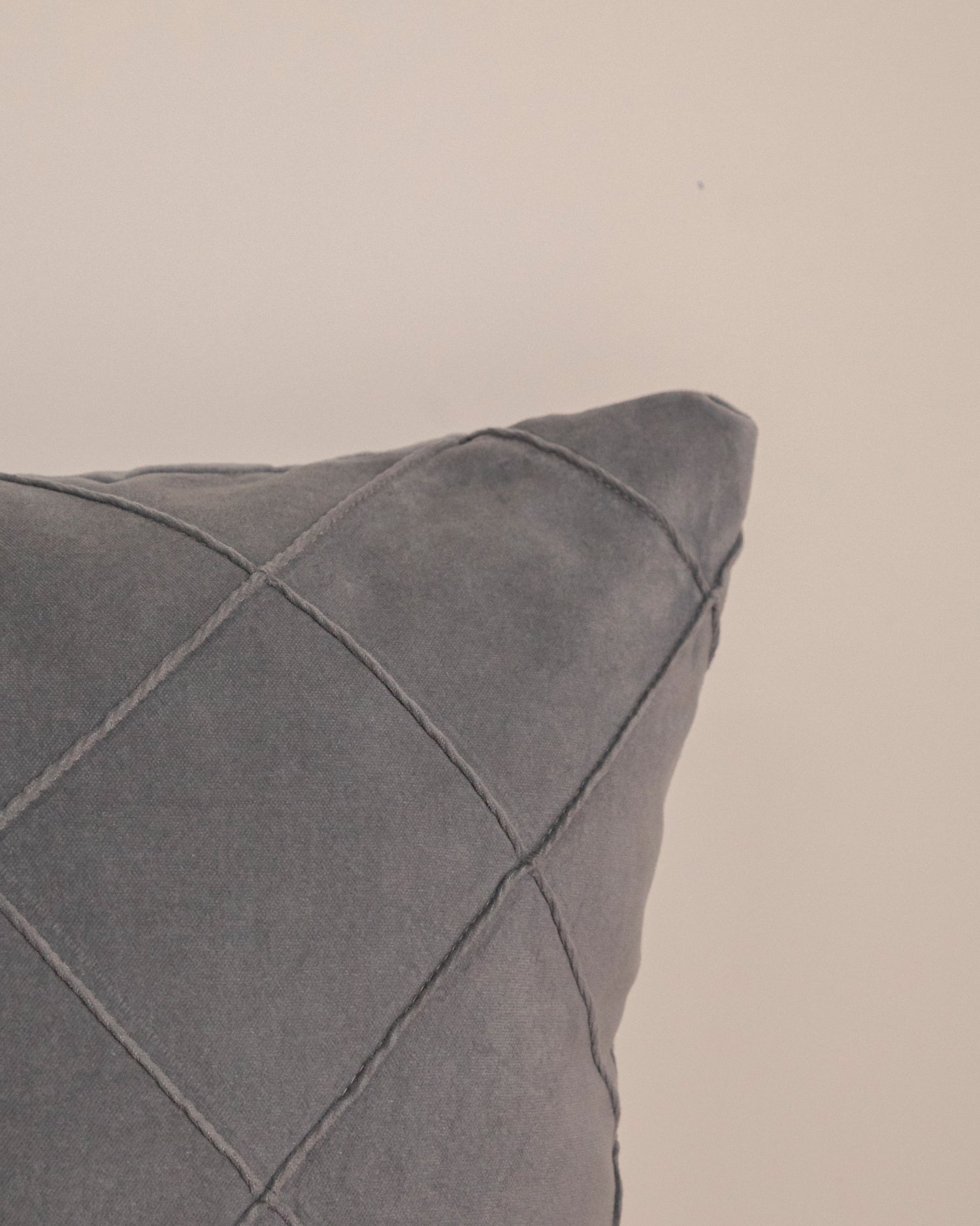 Cojín Terciopelo Algodón Rombo Azul Keike