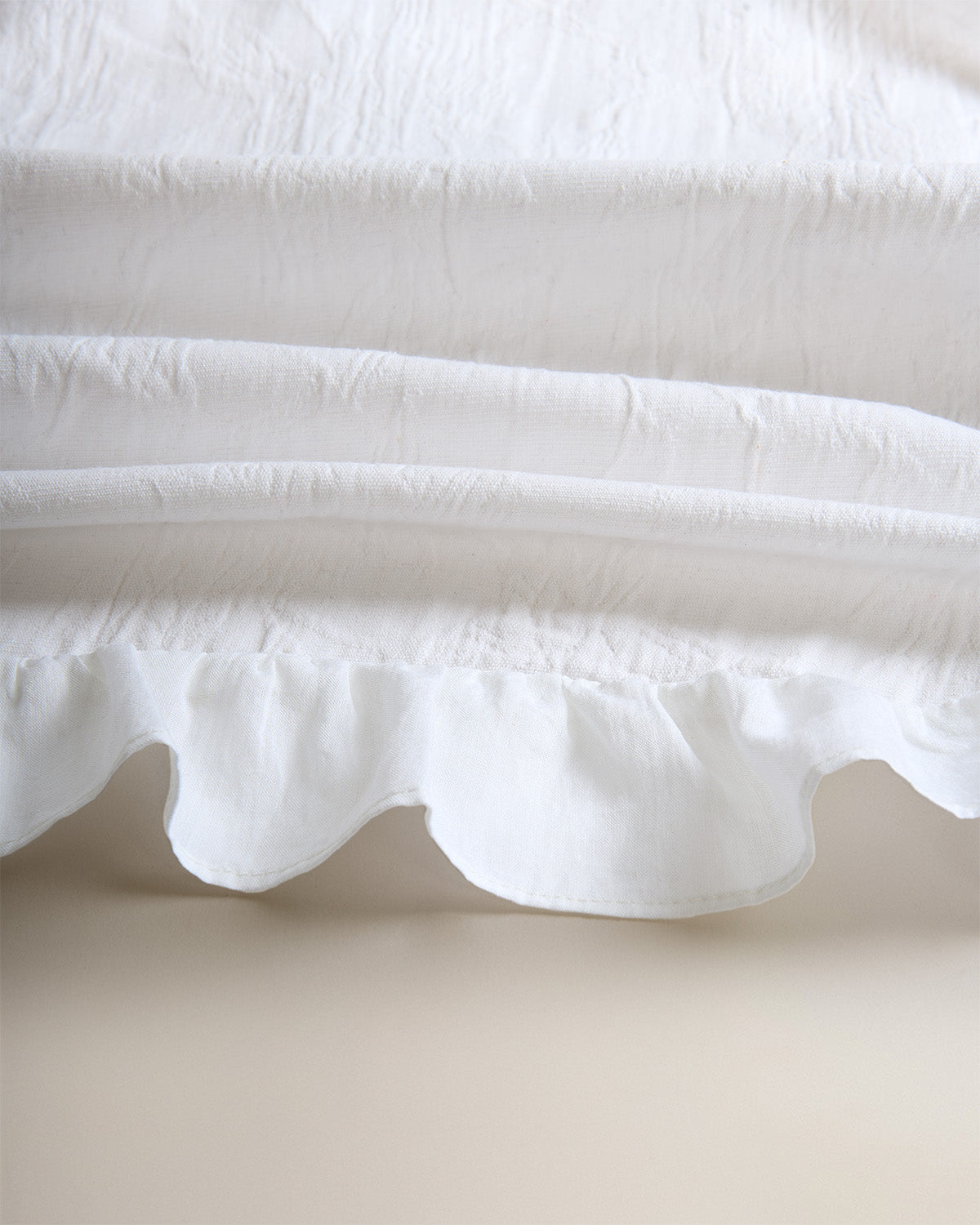 Colcha doble tela algodón jacquard ruffle blanco