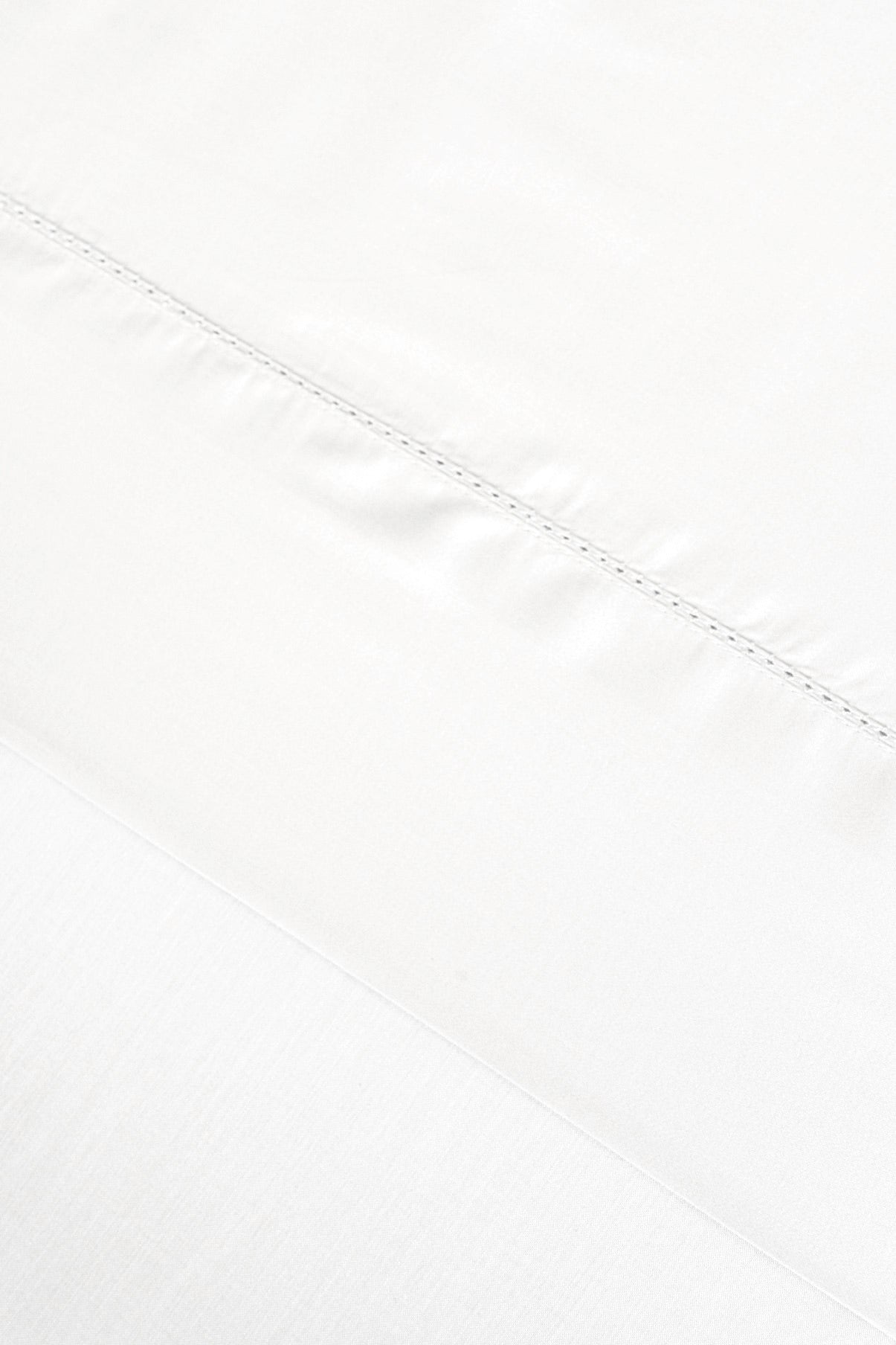 Juego de Sábanas Satén con Vainica Lisas Blanco