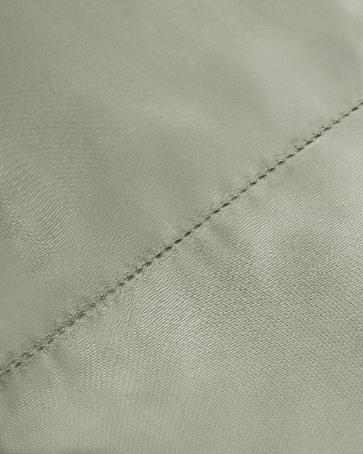 Ensemble de draps en satin avec bordure unie, vert sec