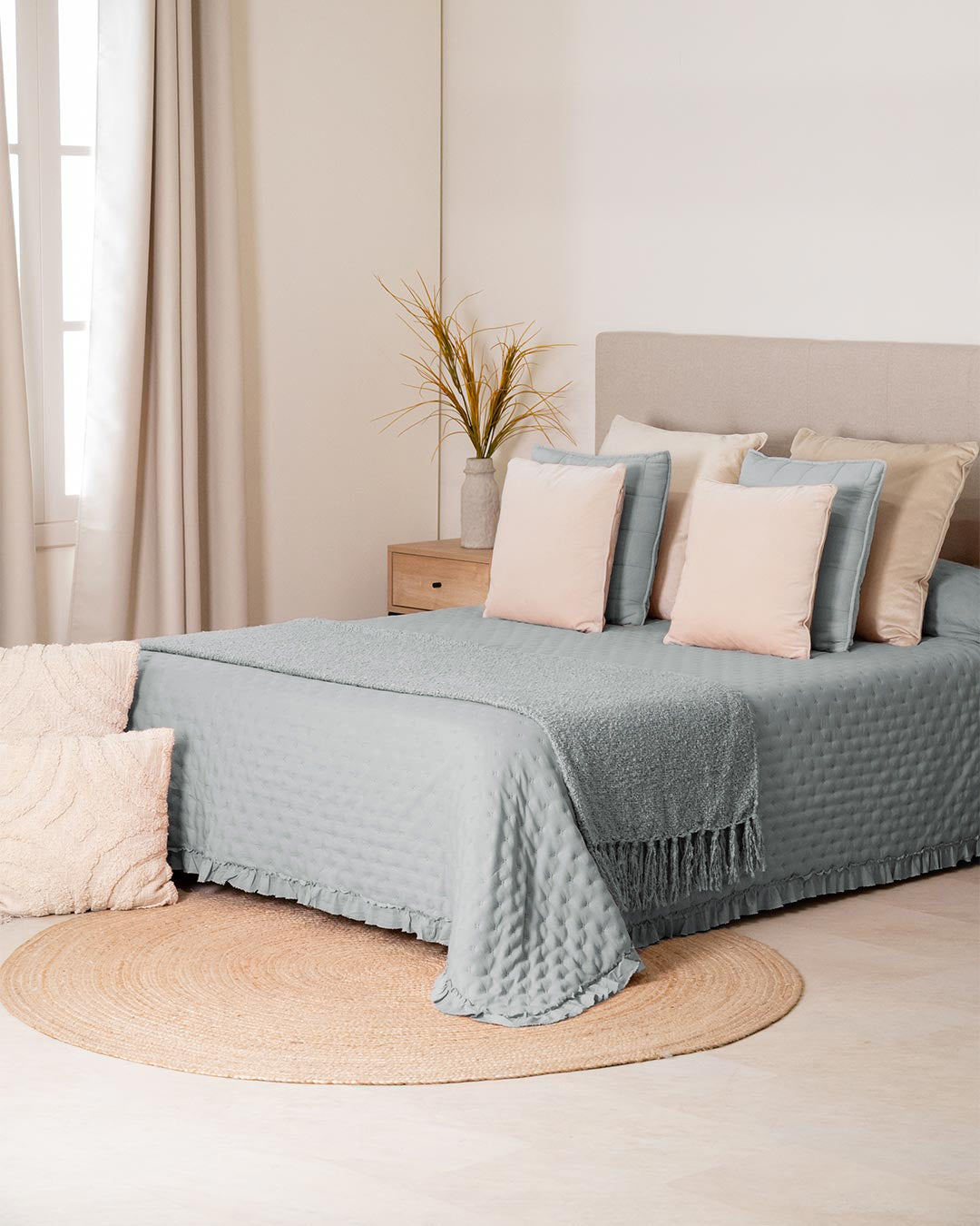 Colcha perforada azul keike