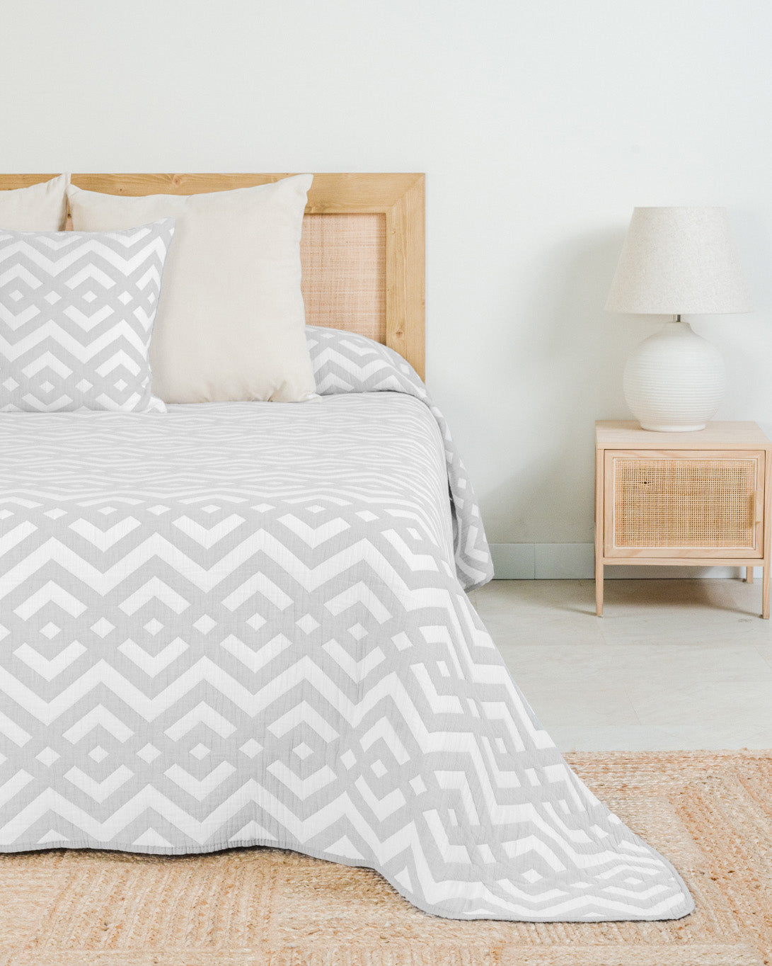 Colcha Doble Tela Algodón Jacquard  Nela Gris Claro