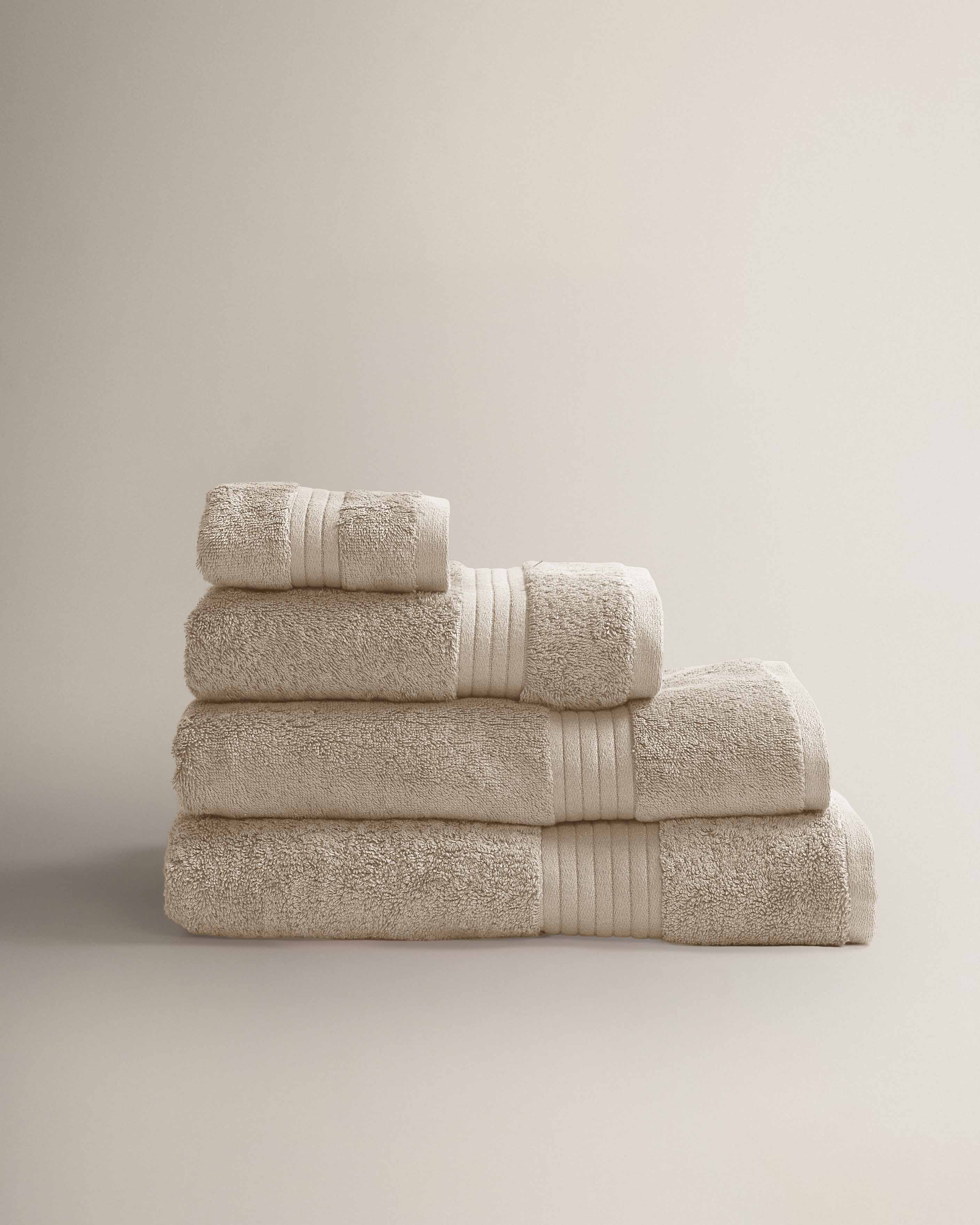 Toalla baño algodón topo (700 gr/m²)