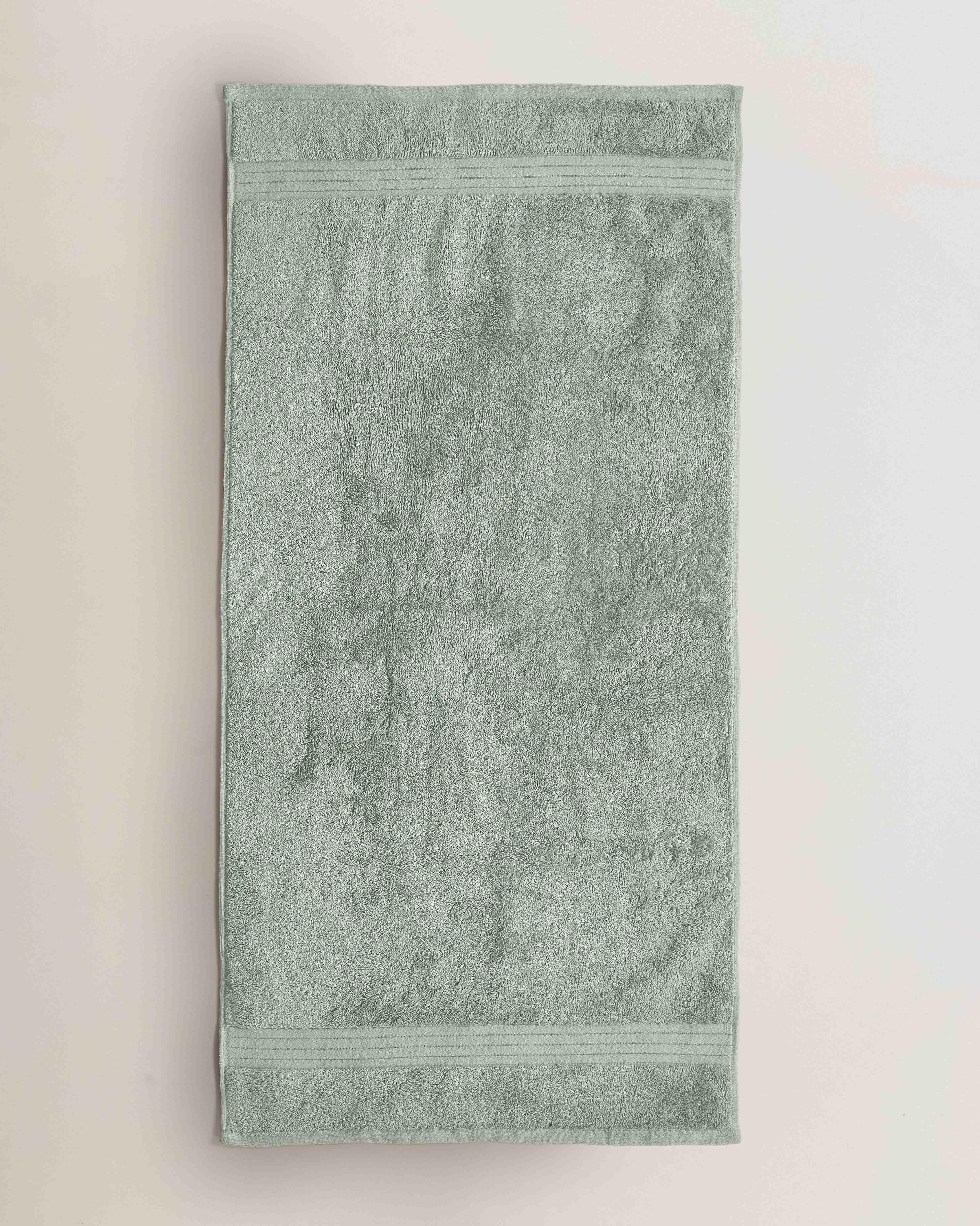 Toalla baño algodón verde seco (700 gr/m²)