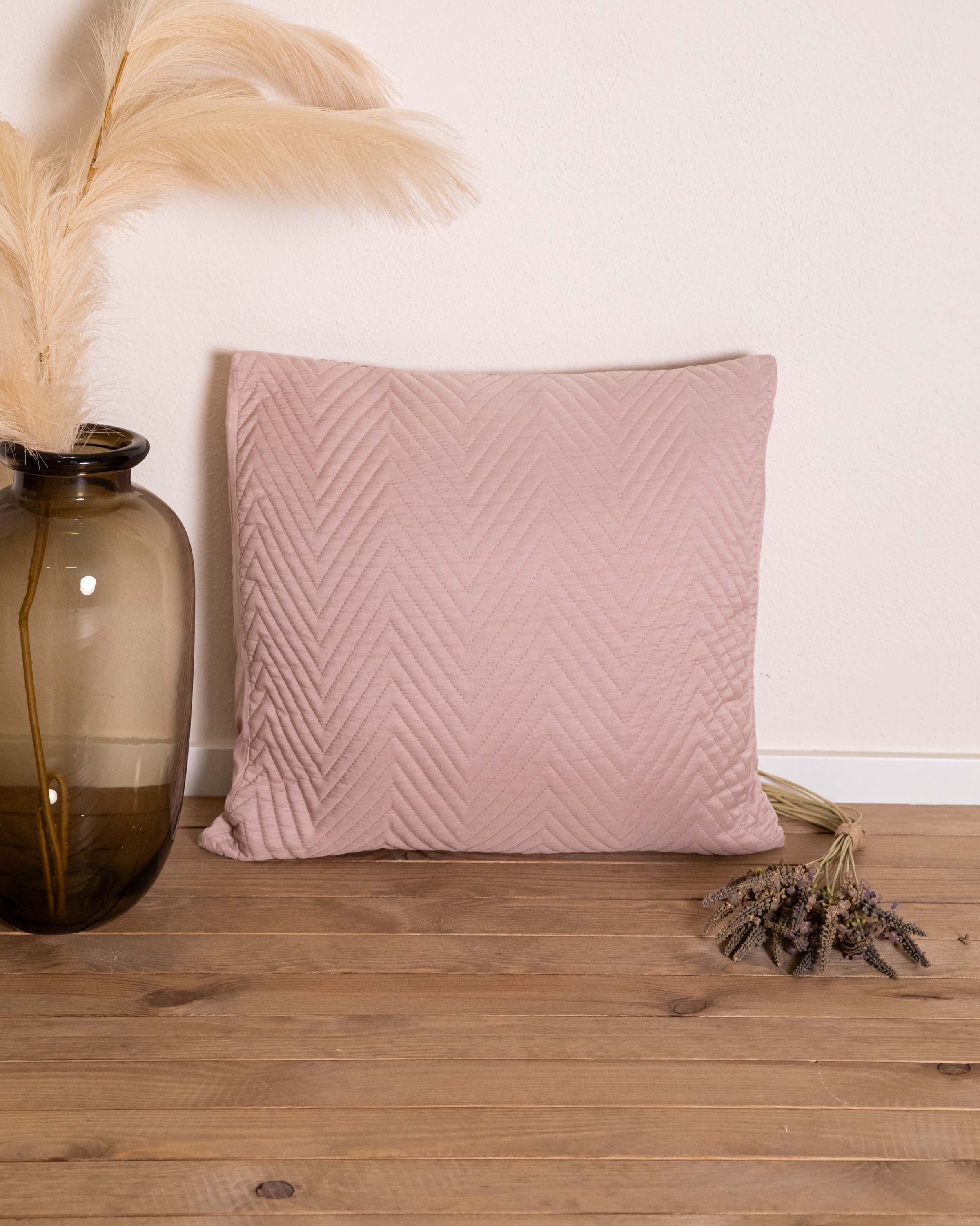 Cojín Efecto Desgastado Hungría Rosa Keike