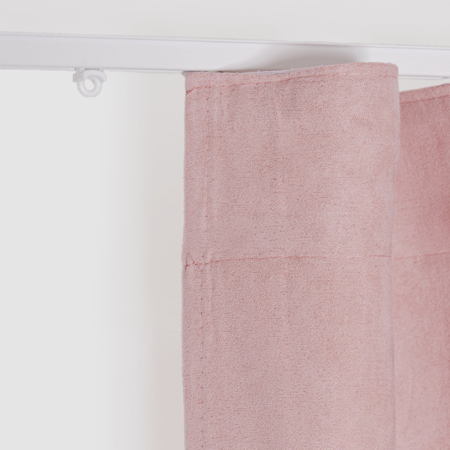 Cortina Onda Perfecta ante Rosa Keike