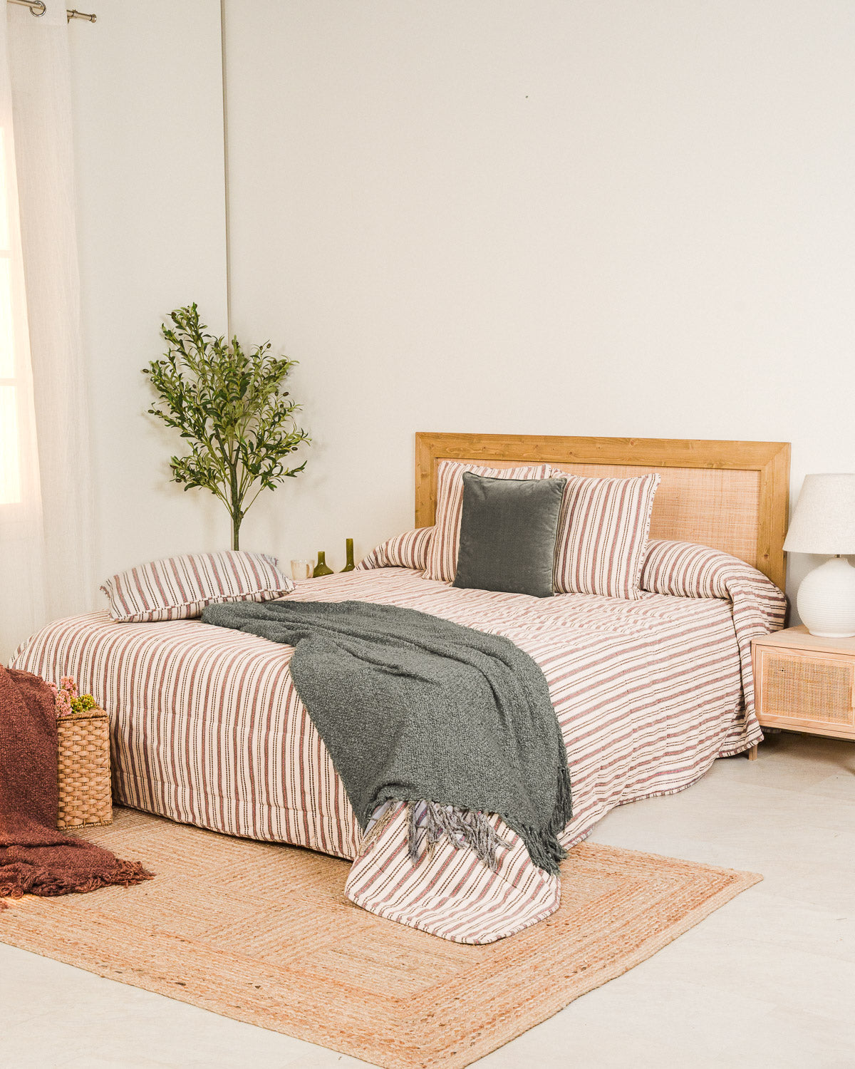 Colcha Jacquard Chenilla Raya Segovia Verde Seco