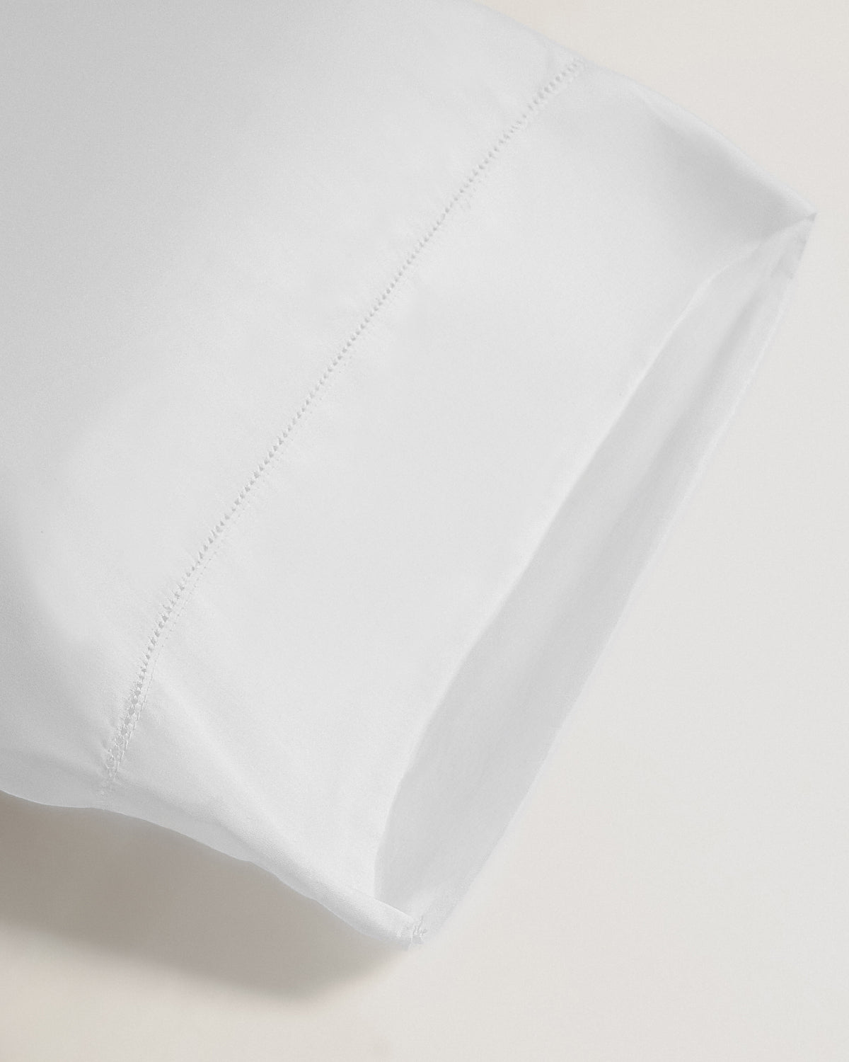 Fronha de Almofada em Cetim com Bainha Aberta Branco