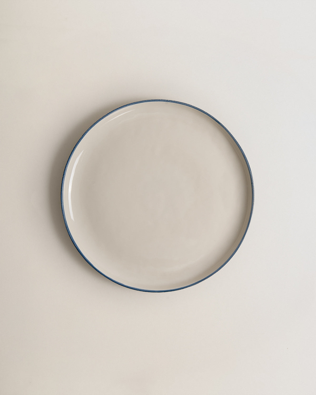 Plato llano cerámica filo blanco
