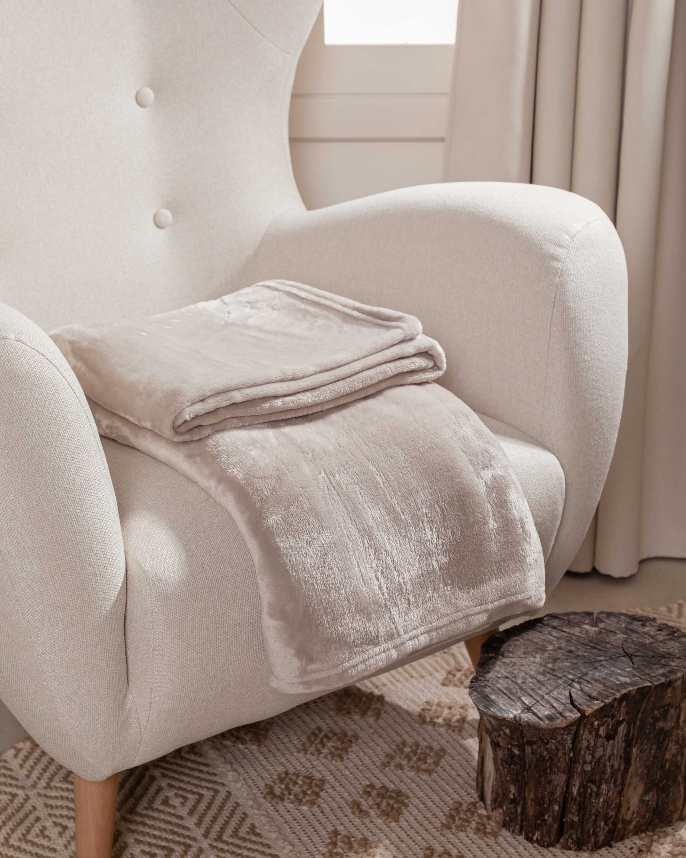 Manta Terciopelo Home Gris Claro