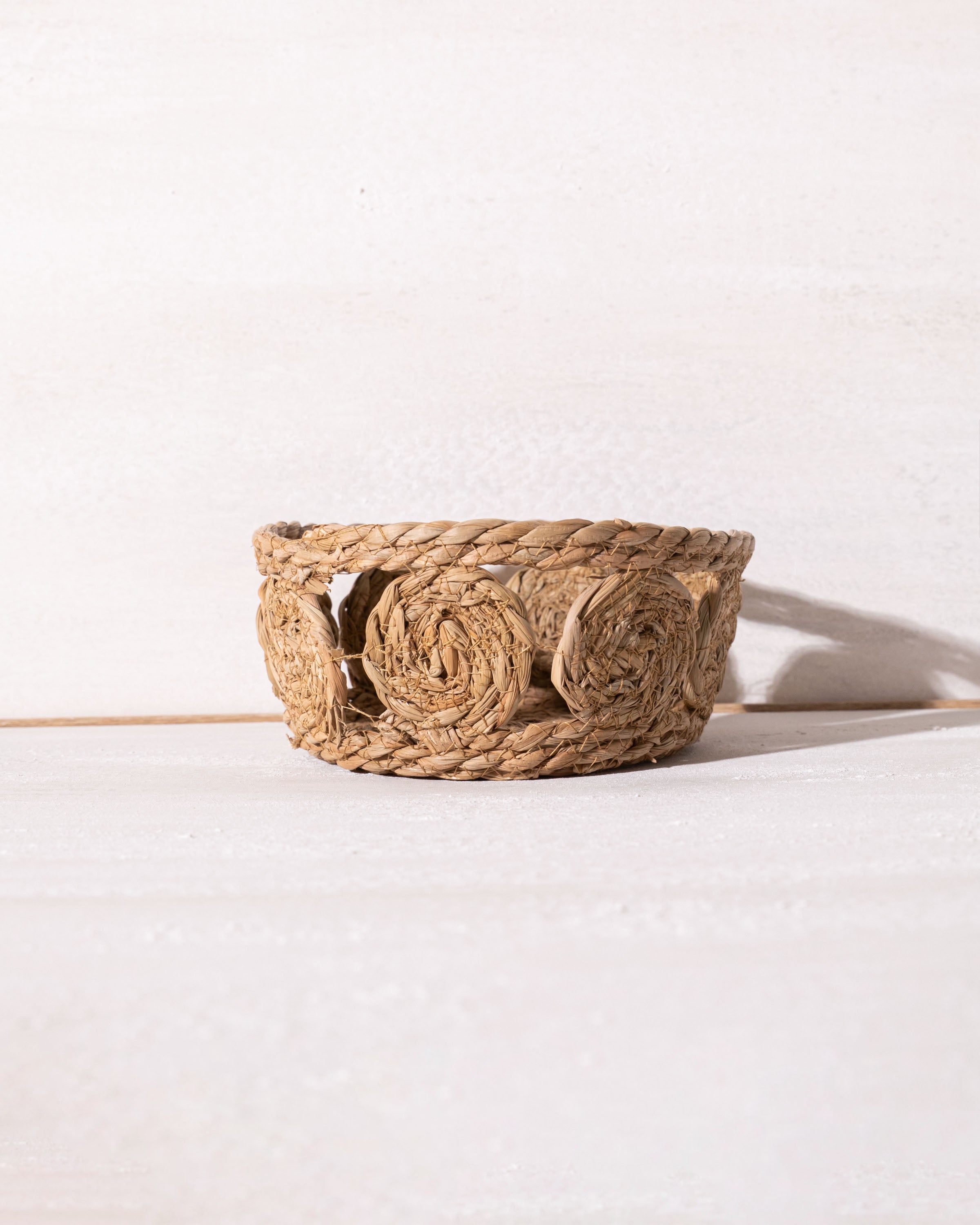 Barbarian Natural Bicolor Esparto Basket