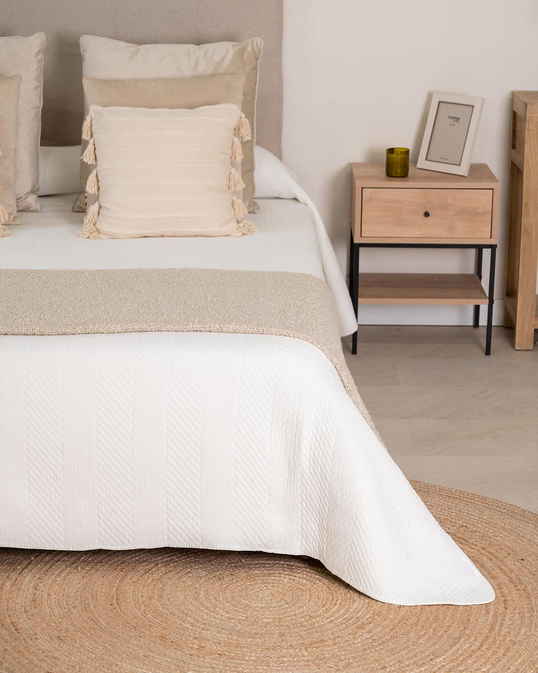 Copriletto bianco jacquard ungherese