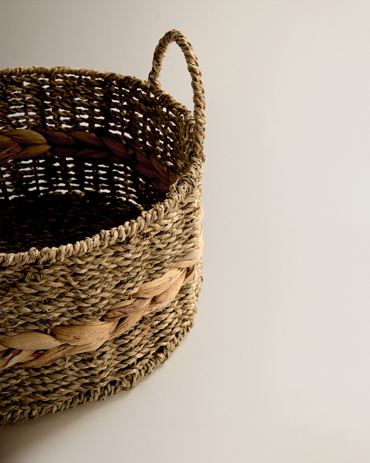 Cesto seagrass con asa beige marrón