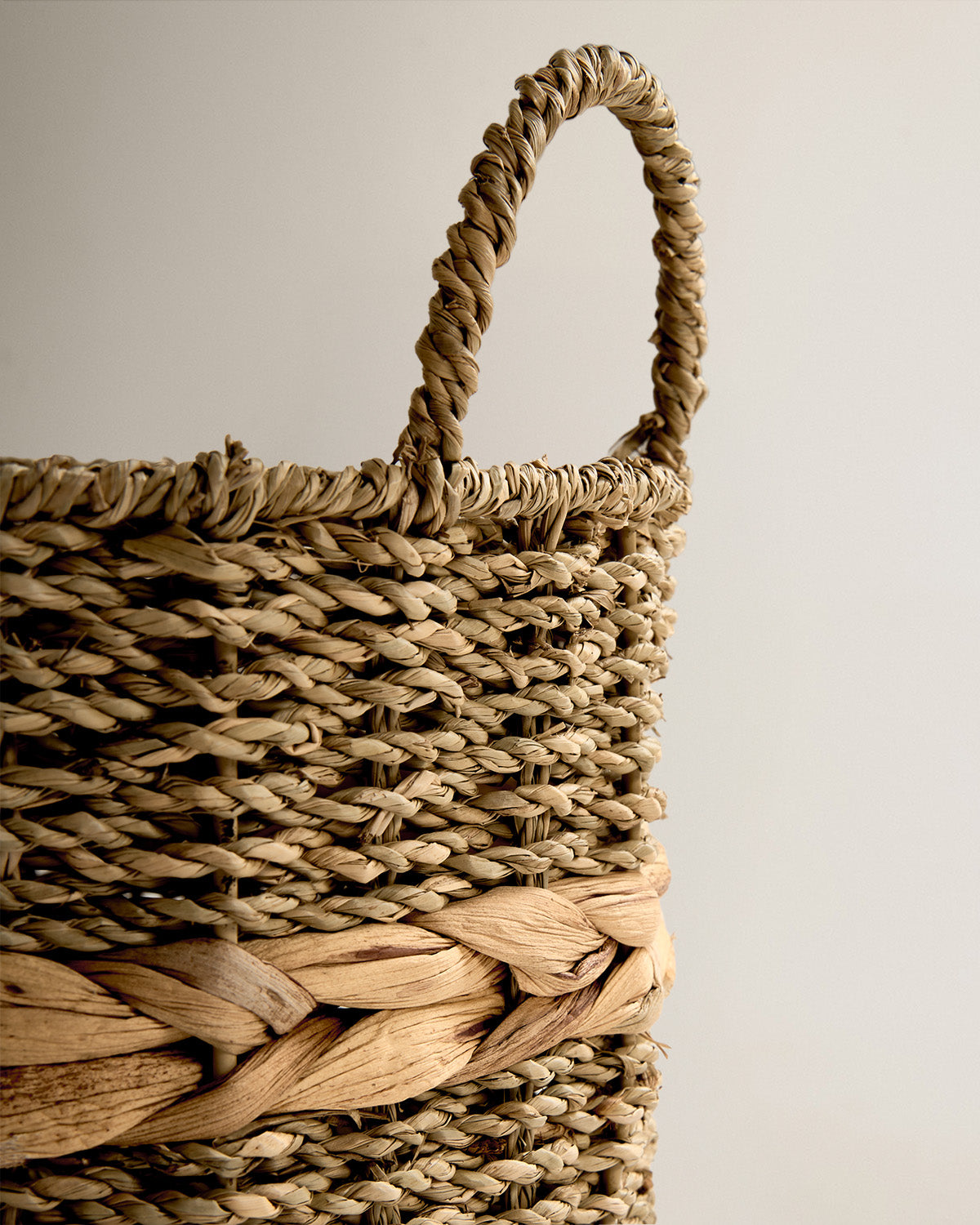 Cesto seagrass con asa beige marrón