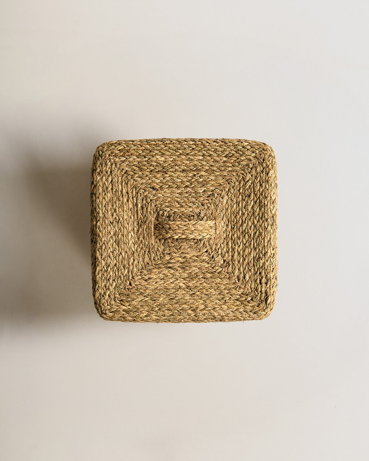 Caixa seagrass com tampa natural