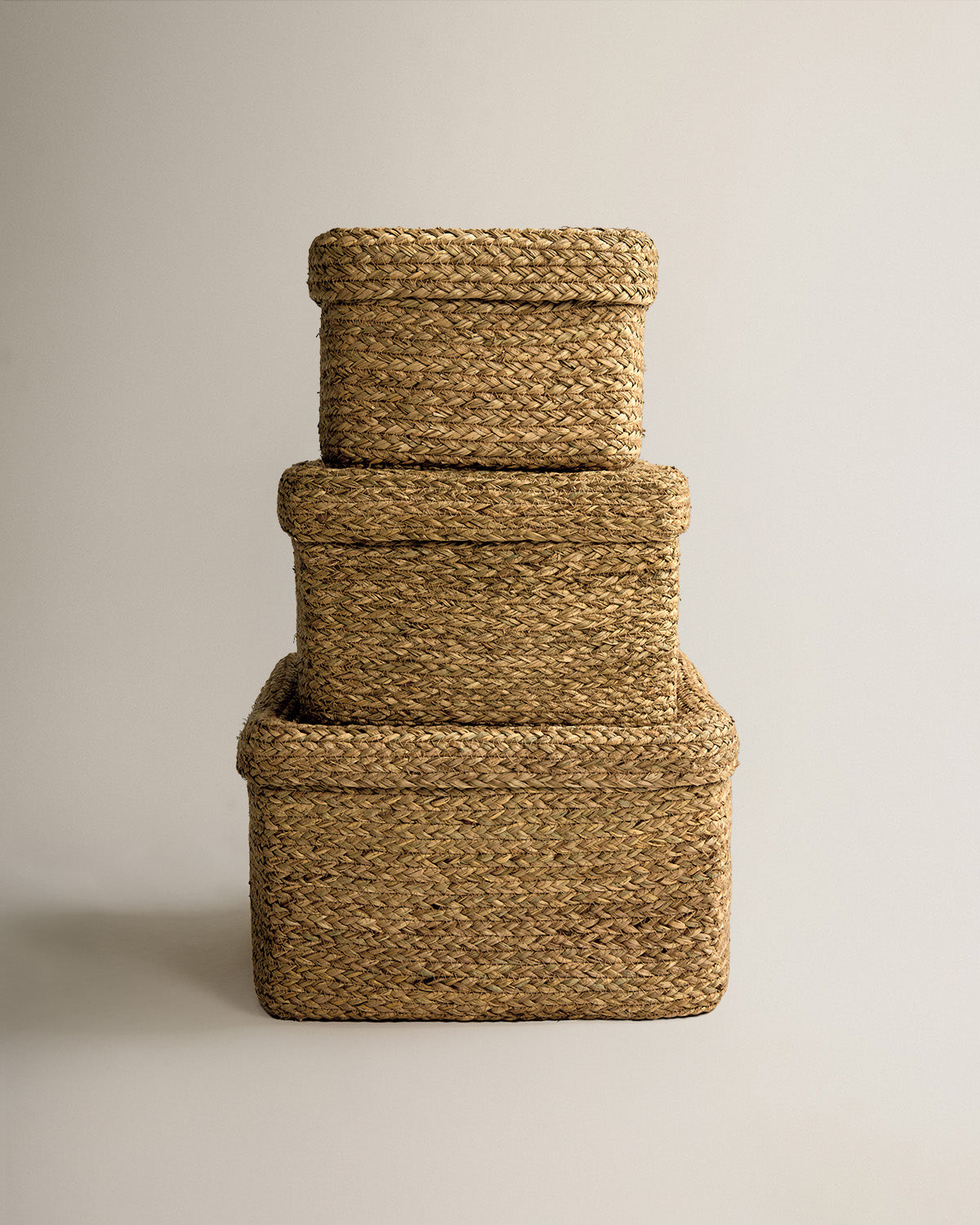 Caixa seagrass com tampa natural