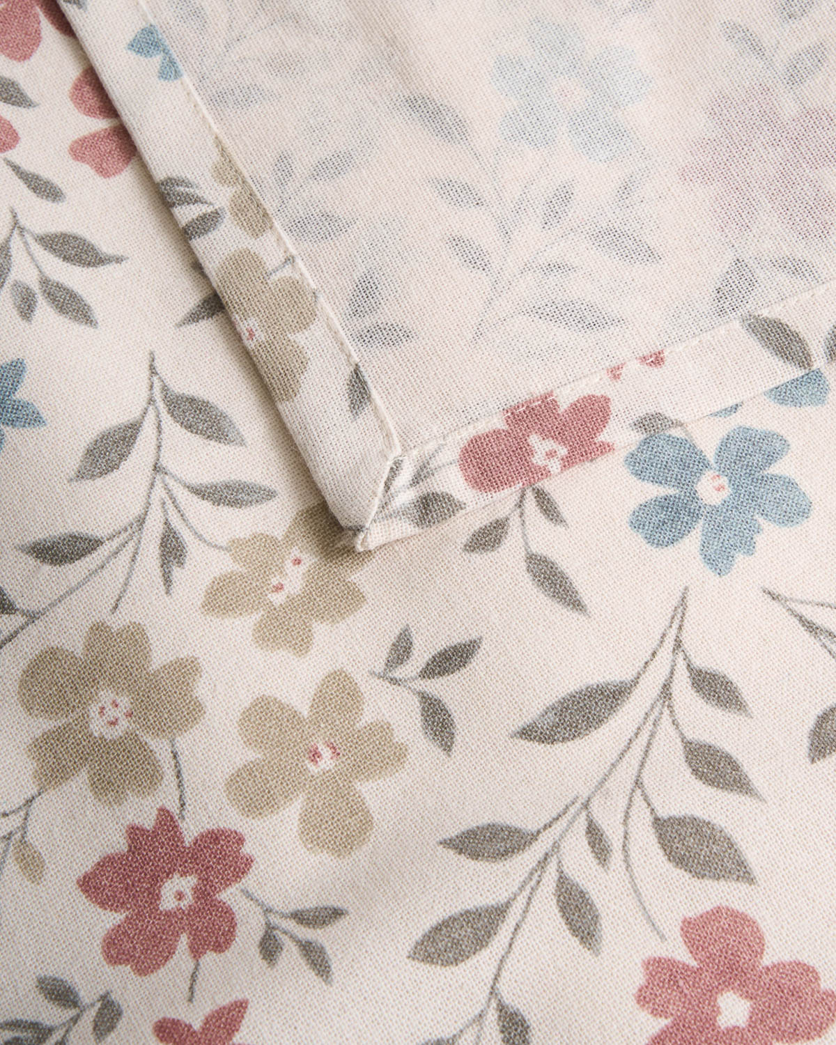 Mantel antimanchas spring rosa keike