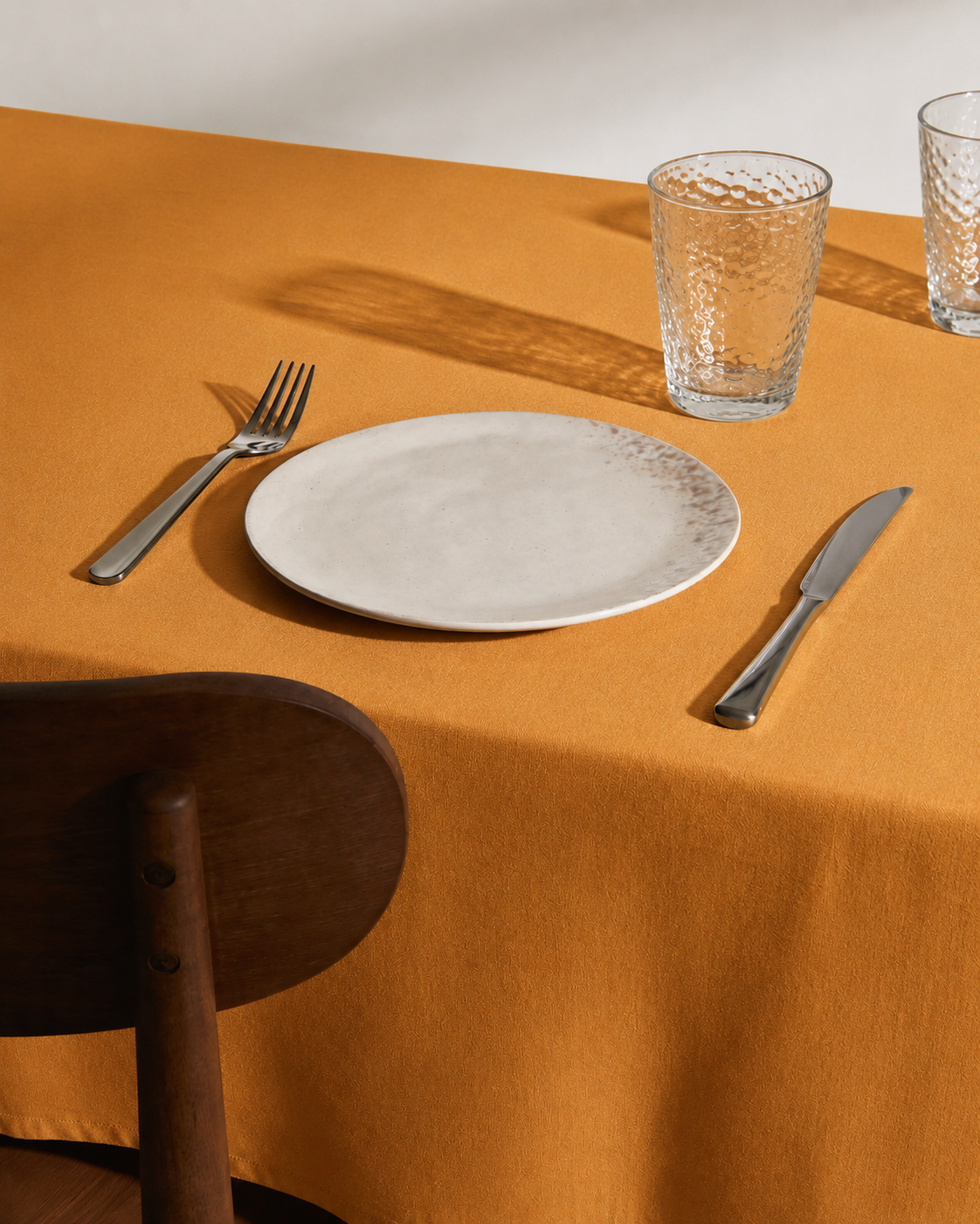 Nappe unie en coton ocre résistant aux taches