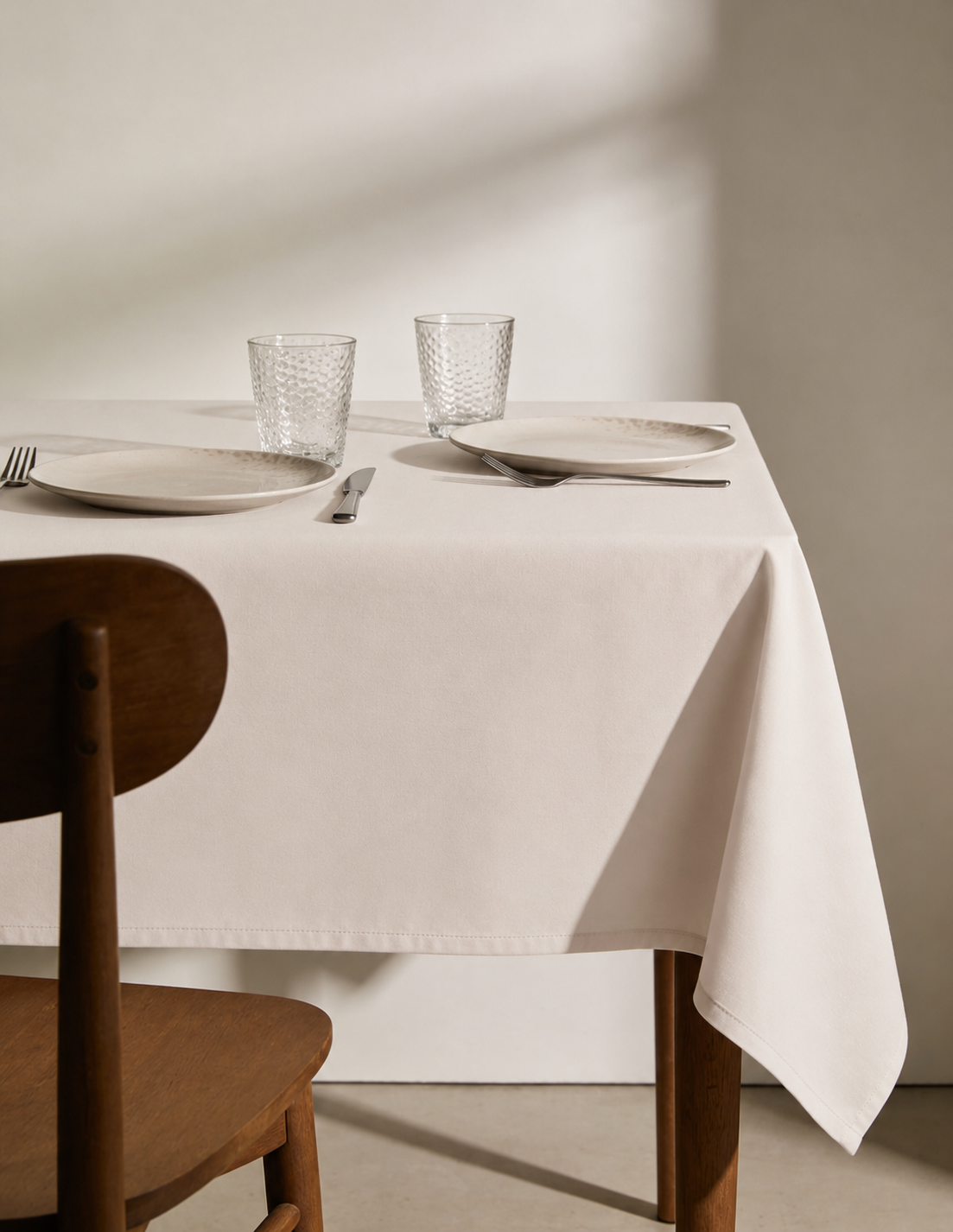 Nappe unie en coton naturel résistant aux taches