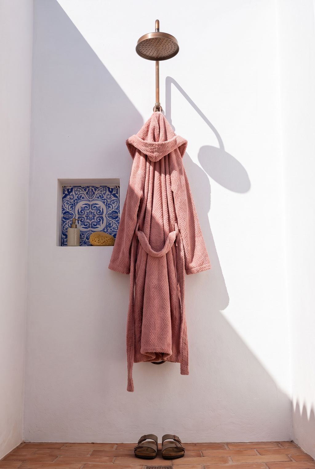 Peignoir à capuche en chenille rose Keike (450 gr/m²)